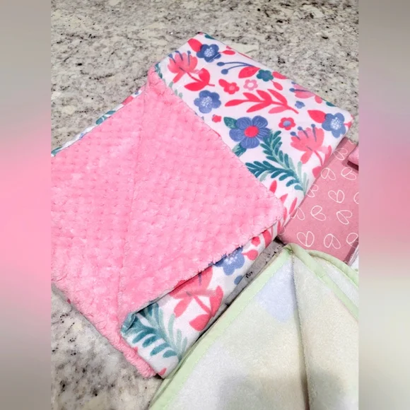 Baby Blanket & Burp Cloth Bundle - Picture 3 of 6